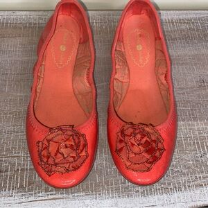Lindsay Phillips Liz Flats Women’s Size 8.5M Coral Pink With Floral Bows On Top